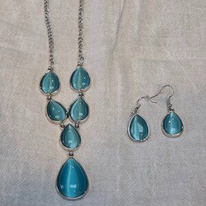 Paparazzi Blue Cat Eye Teardrop Necklace and Earring Set